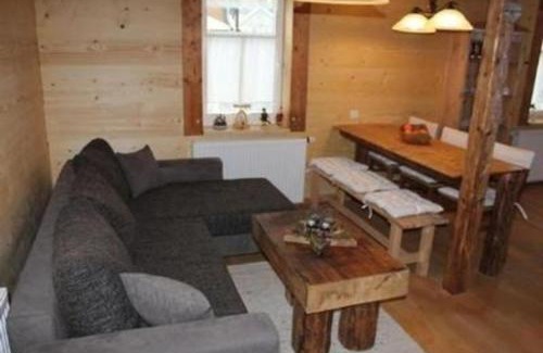 Klingenthal House | Inviting Ferienhaus in Klingenthal with Garden and Grill