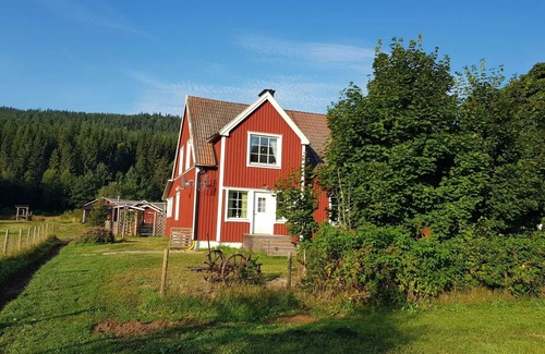 Torsby O House | Relaxing Retreat with Sauna and Hot Tub, Ideal for Families