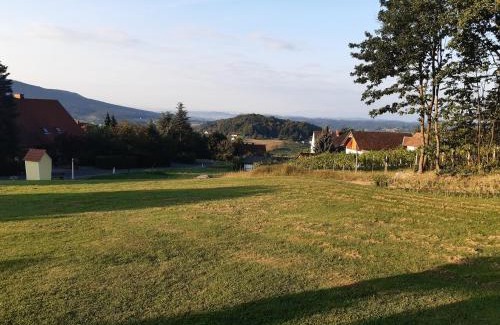 Bad Gleichenberg Apartment | Guest Rated 9.4: Ferienhaus Aussicht Gleichenberg with Ocean View