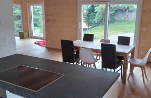 Knottenried House | Family-Friendly Retreat at Ferienhaus Bergstätter Sonne