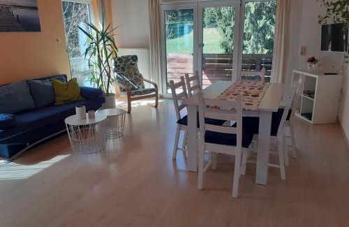 Grossbreitenbach House | Pet-Friendly Retreat at Ferienhaus Bad Hundertpfund