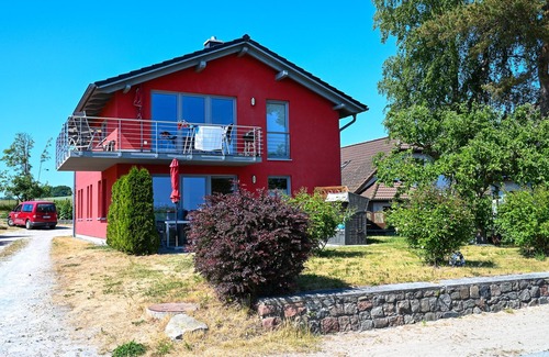 Neuendorf Apartment | Oceanfront Ferienhaus Boddenblick: Guest Rated 9.8