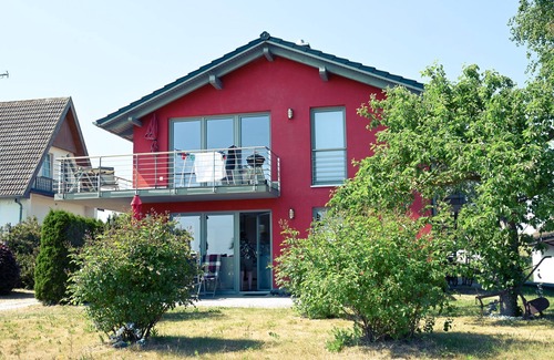 Neuendorf Apartment | Oceanfront Ferienhaus Boddenblick: Guest Rated 9.8