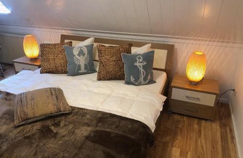 Pruchten House | Relaxing Ferienhaus Boddenblick with Sauna & Family-Friendly Amenities