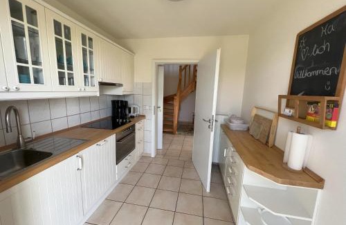 Grubnow Apartment | Family-Friendly Retreat at Ferienhaus Boddenglück