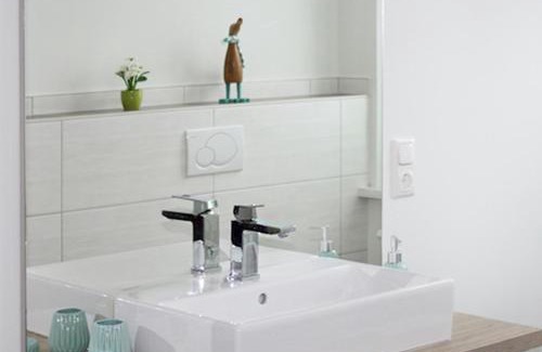 Wernigerode Apartment | Family-Friendly Ferienhaus Brockenbahnblick with Kitchen
