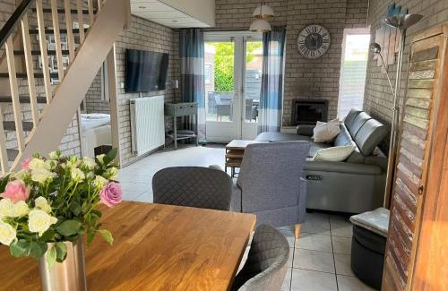 Breskens Apartment | Discover Pet-Friendly Ferienhaus CARPE DIEM with Ocean View
