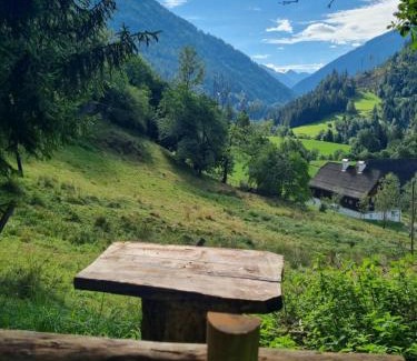 Grosssoelk House | Chalet Großsölk: Pet-Friendly Retreat with Ocean Views