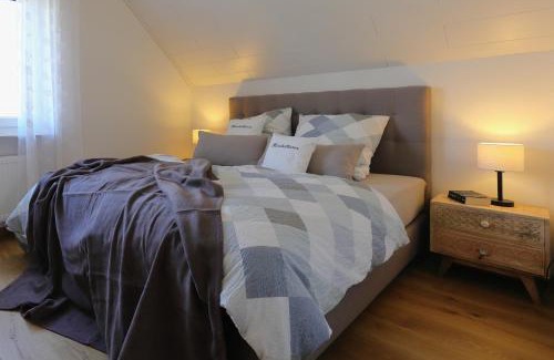 Mastershausen Apartment | Top-Rated Ferienwohnung Goldener Mond with Essential Amenities