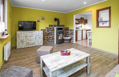 Dahmen House | Ideal 54 m² Holiday Home with Lake View & Spa Amenities