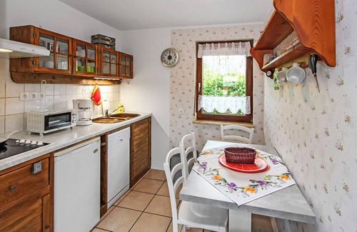Dahmen House | Ideal 54 m² Holiday Home with Lake View & Spa Amenities