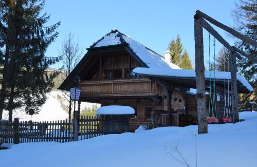 Turnau House | Pet-Friendly Getaway at Ferienhaus Dirnbacher Hütte