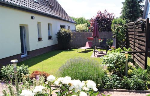 Muritz House | Oceanfront Retreat: Ferienhaus Dora with 9.1/10 Rating