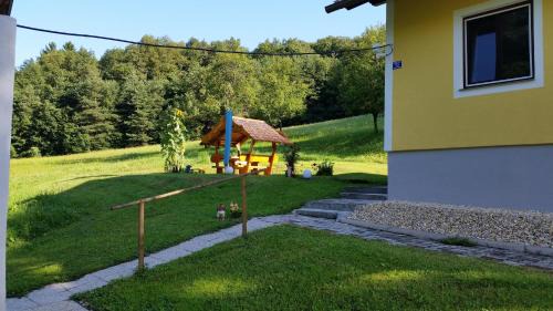 Neuhaus am Klausenbach House | Discover Ferienhaus Dreiländereck: Rated 9.6/10, Family-Friendly