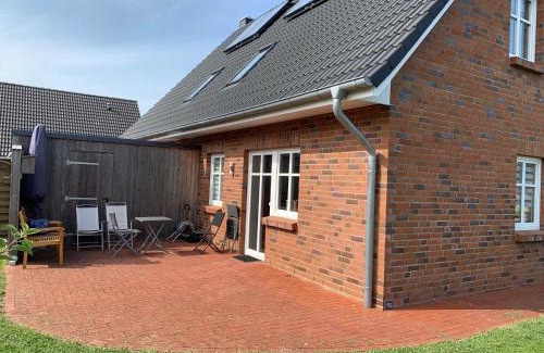 Suden House | Family-Friendly Ferienhaus Eesbüll: 4-Star Retreat