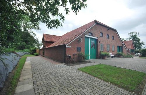 Uplengen House | Pet-Friendly Ferienhaus Eichenhof: 4-Star Family Retreat