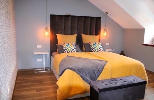Scheid House | Family-Friendly EifelNest with Hot Tub & 9.7/10 Rating