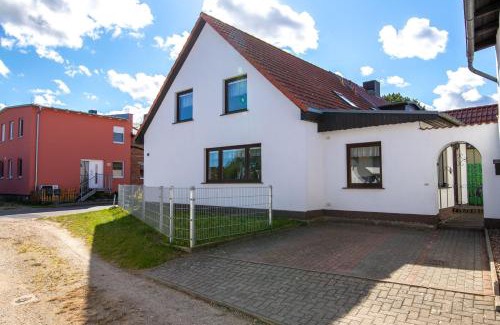 Spandowerhagen House | Family-Friendly Retreat at Ferienhaus Elfriede - Rated 8/10