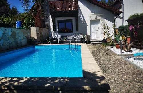 Kranichfeld House | Oceanfront Ferienhaus Elsa with Pool & Child-Friendly Amenities