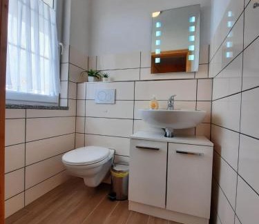 Mucheln House | Family-Friendly Ferienhaus Emelie Near Geiseltalsee