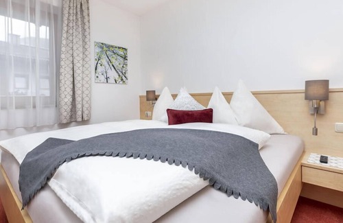 Flachau Hotel | Top-Rated Ferienhaus Eva: Spa, Dining & Family-Friendly