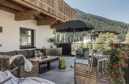 Vorderlanersbach Apartment | Pet-Friendly Retreat at Ferienhaus Evelyn: Family Bliss