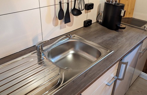 Obernhausen House | Cozy Retreat for 4 Guests in Gersfeld with Kitchen Amenities