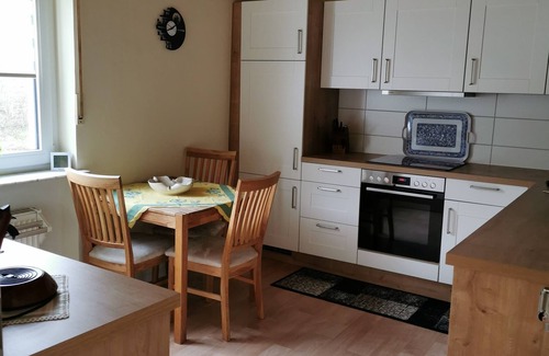 Lahnstein House | Ideal Ferienhaus for 4 Guests with Great Amenities