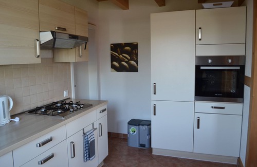 Driedorf House | Cozy Retreat for 4 with Ocean View in Driedorf