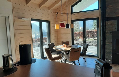 Hasenfeld House | Cozy Holiday Home for 4 with Ocean View in Heimbach