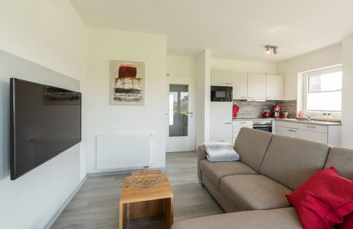 Tossens House | Oceanfront Retreat for 4 Guests in Tossens with Spa