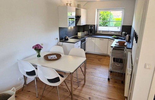 Breege Apartment | Guest Rated 10/10: Breege Oceanfront Retreat for 4