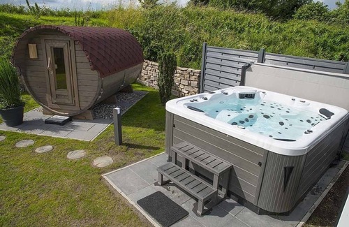 Drei House | Comfortable Retreat for 5 Guests with Ocean View in Glücksburg