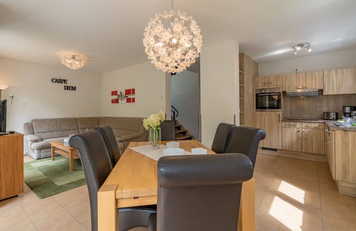 Treptow-Koepenick House | Spacious Berlin Retreat for 6 Guests with Oceanfront Views