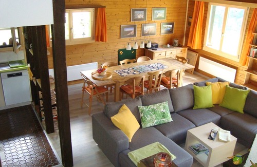 Elm House | Spacious Holiday Home for 8 Guests in Glarus Süd
