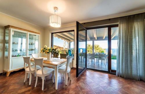 San Giorgio House | Family-Friendly Holiday Home for 8 in San Giorgio-Magaro