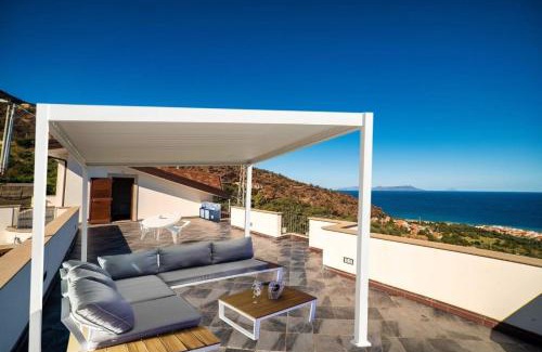 San Giorgio House | Family-Friendly Holiday Home for 8 in San Giorgio-Magaro