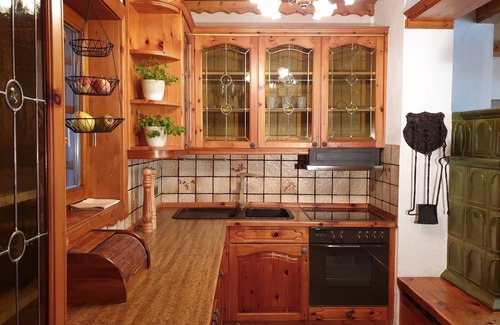 Bad Sankt Leonhard im Lavanttal House | Spacious Holiday Home for 15 Guests in Bad St. Leonhard