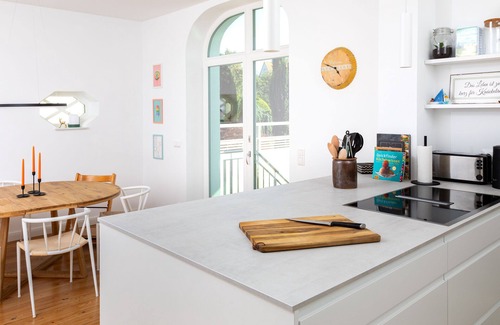Warnemuende House | Spacious Ocean View Retreat for Up to 10 Guests