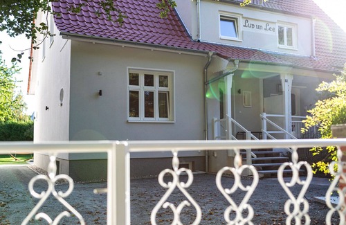 Warnemuende House | Spacious Ocean View Retreat for Up to 10 Guests