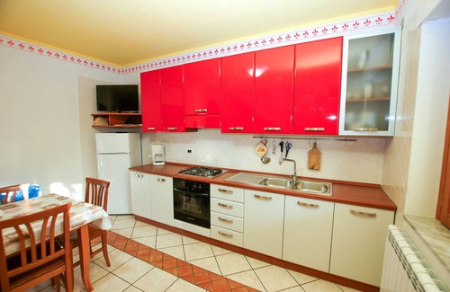 Marina di Ascea House | Cozy 90m² Retreat for 8 with Ocean Views in Marina di Ascea