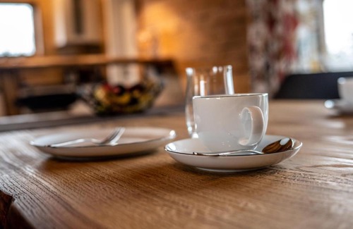 Riedhausen Apartment | Family-Friendly Retreat at Ferienhaus Fichtenzauber