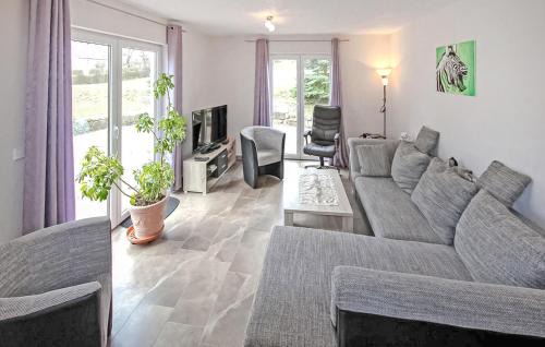 Funkenhagen House | Cozy Ferienhaus Funkenhagen: Family & Pet-Friendly Retreat