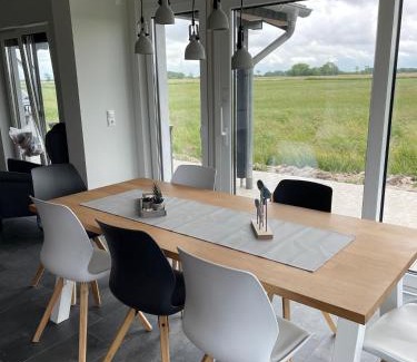 Großwurden House | Oceanfront Family Retreat at Ferienhaus G32, 4 Stars