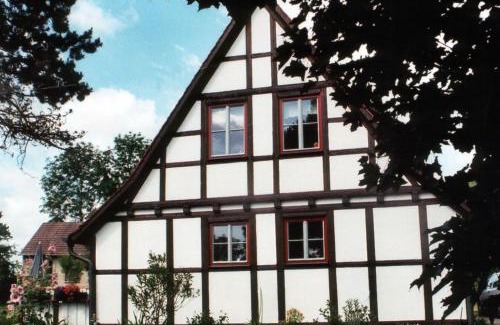 Kranichfeld Apartment | Oceanfront Retreat at Ferienhaus Gebind - Family Friendly Escape
