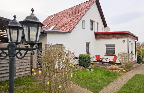 Kroeslin House | Guest Rated: Ferienhaus Geli 4 - Ideal for Families & Pets