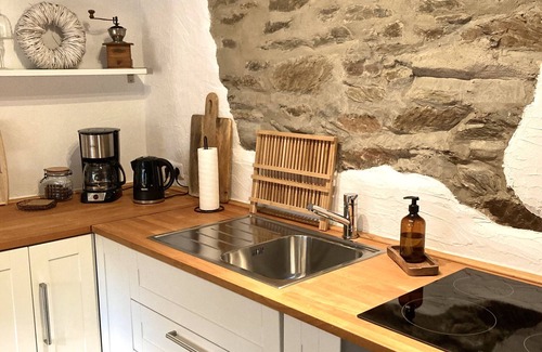 Pommern House | Stay at Ferienhaus Goldstück: Wine Valley Retreat with Spa