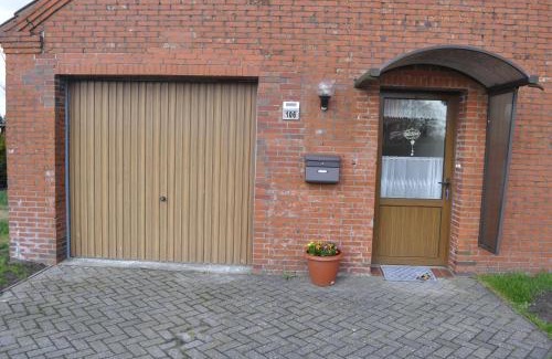 Oldeburg House | Cozy Ferienhaus Groß Moorburg: Pet & Child Friendly Escape