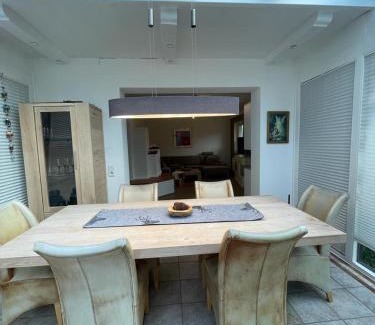 Koessen Apartment | Pet-Friendly Ferienhaus Hildegard with Pool & Kitchen