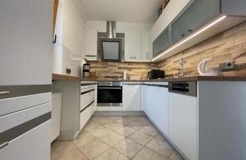 Koessen Apartment | Pet-Friendly Ferienhaus Hildegard with Pool & Kitchen